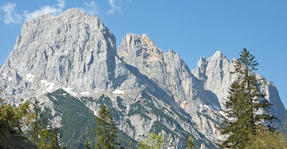 Gasthof & Cafe Rehwinkl: Die Ramsauer Dolomiten von der Bindalm